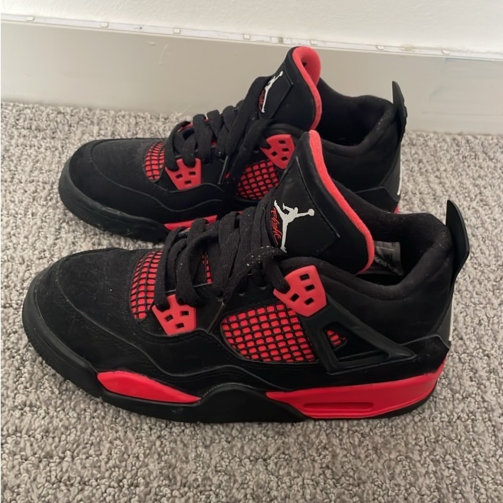 Red thunder air Jordan 4